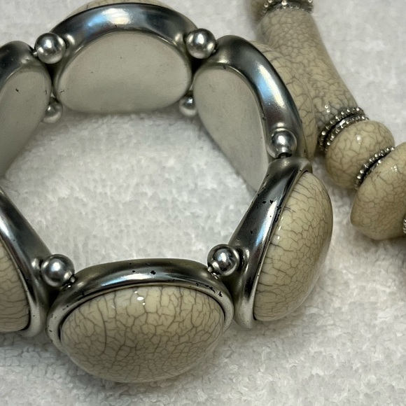 Boho marble like stone necklace bracelet set  shades of tan white grey - Picture 7 of 8